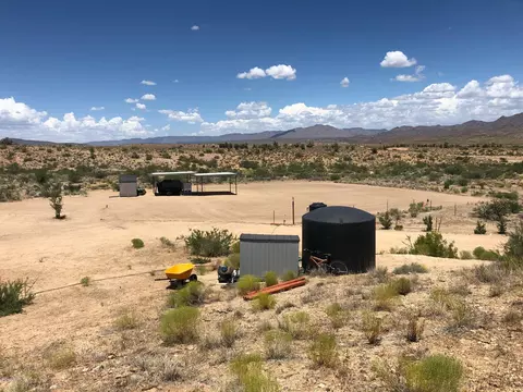5809 Windmill Rd, Kingman, AZ 86401 photo 2