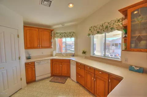8734 Apache Loop, Parker, AZ 85344 photo 18
