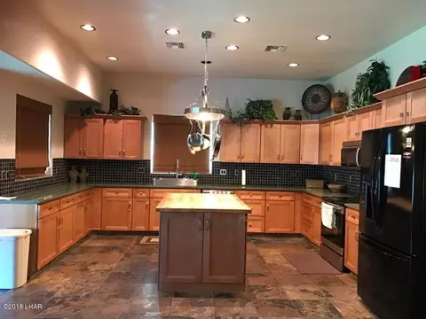 8879 Apache, Parker, AZ 85344 photo 3