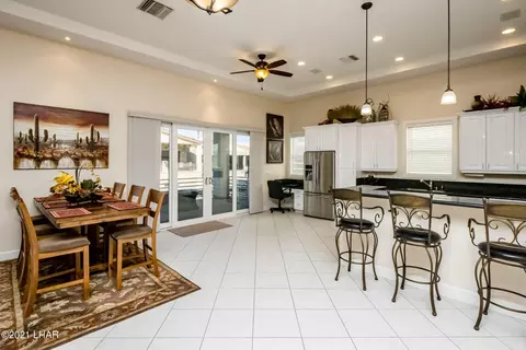 8784 Apache Loop, Parker, AZ 85344 photo 9