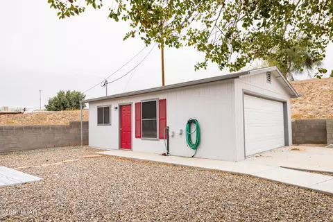 4765 York Dr, Topock, AZ 86436 photo 8