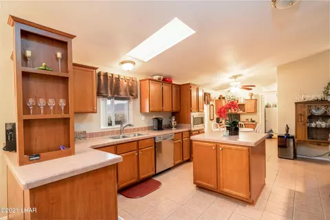 4765 York Dr, Topock, AZ 86436 photo 12