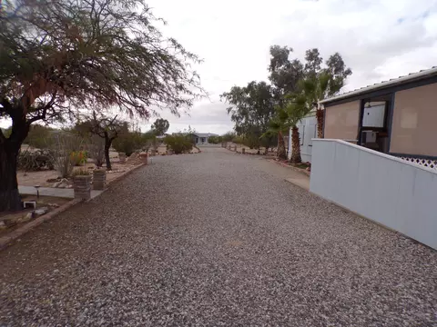 25533 Ochoco Way, Bouse, AZ 85325 photo 4