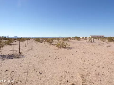 48561 Mountain View Rd, Bouse, AZ 85325 photo 2