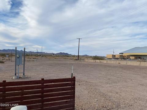 29012 Easy St, Bouse, AZ 85325 photo 2