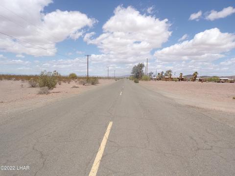 29401 Rainbow Ave, Bouse, AZ 85325 photo 6