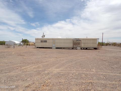 29401 Rainbow Ave, Bouse, AZ 85325 photo 4