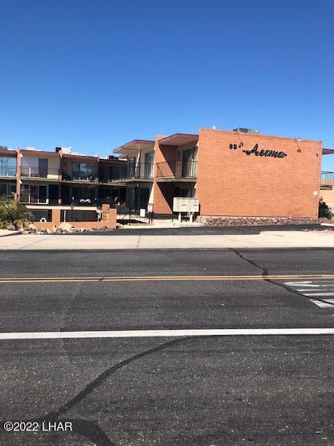 89 N Acoma Blvd #3, Lake Havasu City, AZ 86403