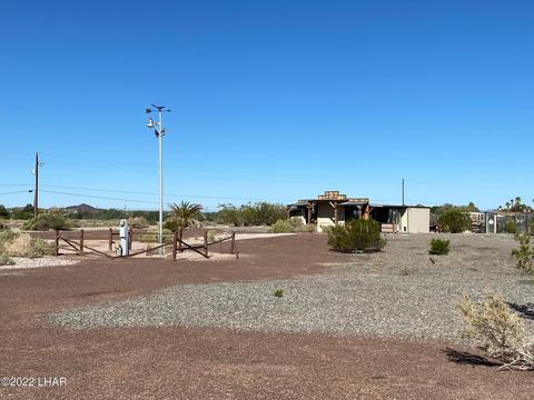 44351 Cactus St, Bouse, AZ 85325 photo 2