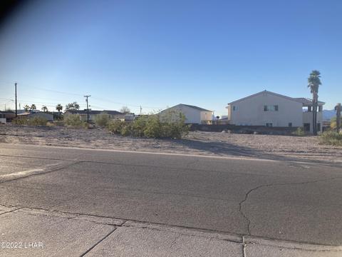 3610 Jamaica Blvd S, Lake Havasu City, AZ 86406