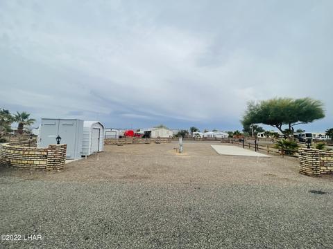 200 N Moon Mountain Ave #41, Quartzsite, AZ 85346