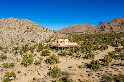 6625 E Shadow Ln, Yucca, AZ 86438