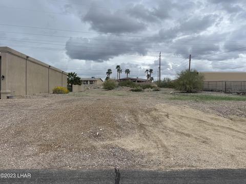 1750 Mohican Dr, Lake Havasu City, AZ 86406