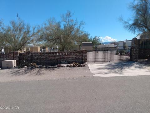 575 S Adobe Ln, Quartzsite, AZ 85346