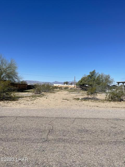 12641 Cochise Dr, Topock, AZ 86436