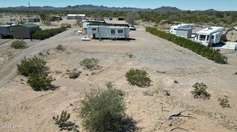 28648 Mule Ln, Bouse, AZ 85325 photo 3