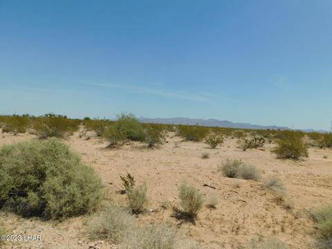 00 70 34 St E, Bouse, AZ 85325
