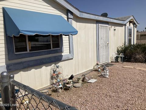 2500 Honeybear Dr, Lake Havasu City, AZ 86404