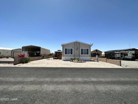 32 N Juniper Rd, Quartzsite, AZ 85346