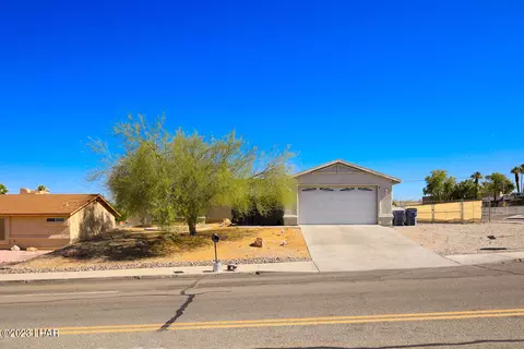2815 Havasupai Blvd, Lake Havasu City, AZ 86404