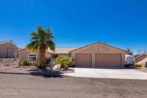 689 Apache Dr, Lake Havasu City, AZ 86406