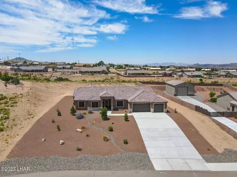 2105 Cherokee Cir, Kingman, AZ 86401