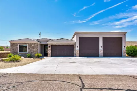 3150 Osborn Dr, Lake Havasu City, AZ 86406