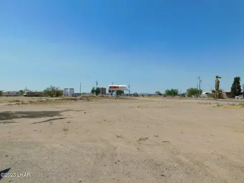 27800 Norris Ave, Bouse, AZ 85325