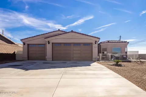 3636 Hiawatha Dr, Lake Havasu City, AZ 86404