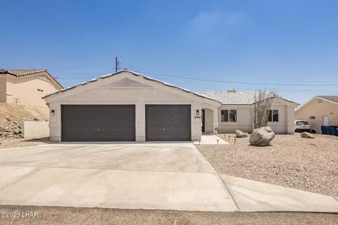 3066 Ironwood Dr, Lake Havasu City, AZ 86404