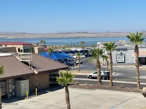 1720 Bahama Ave #B4, Lake Havasu City, AZ 86403