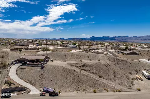 3170 Crestview Dr, Lake Havasu City, AZ 86404