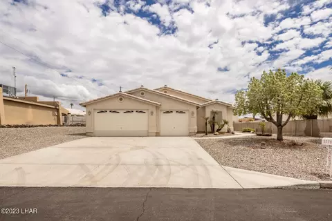 2770 Pony Ln, Lake Havasu City, AZ 86406
