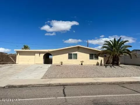 2475 Havasupai Blvd, Lake Havasu City, AZ 86404
