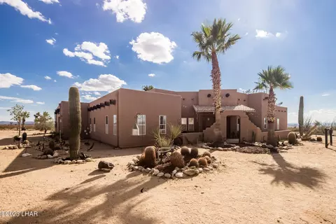 17311 S Custer Rd, Yucca, AZ 86438