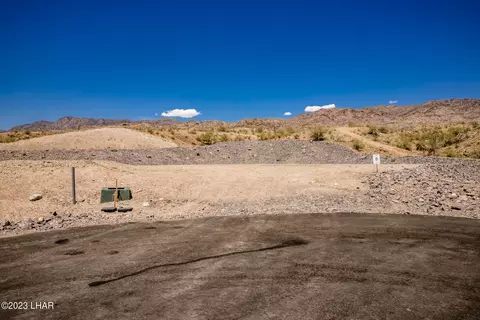 6767 Calle De La Luna, Lake Havasu City, AZ 86406