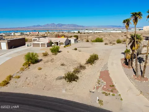 1911 Biscayne Ln, Lake Havasu City, AZ 86403