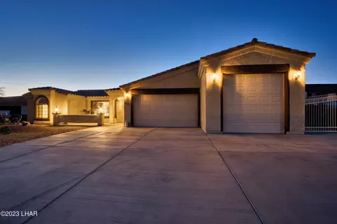 2675 Castaway Dr, Lake Havasu City, AZ 86406