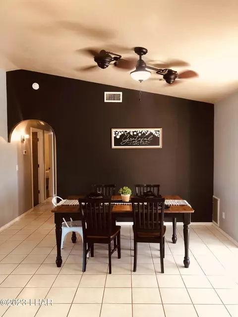 2272 E Valley View Rd, Kingman, AZ 86409 photo 10
