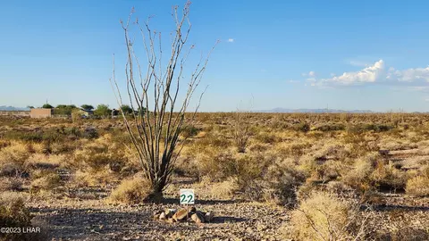 lot22 W Wilshire Rd, Yucca, AZ 86438