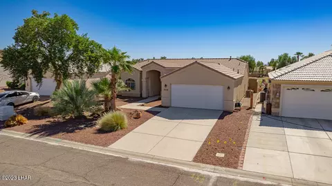 2036 E Crystal Dr, Fort Mohave, AZ 86426