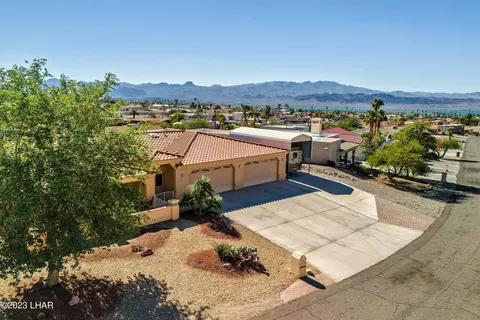 2810 Holiday Dr, Lake Havasu City, AZ 86403