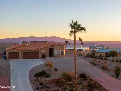 2440 Fannin Dr, Lake Havasu City, AZ 86403