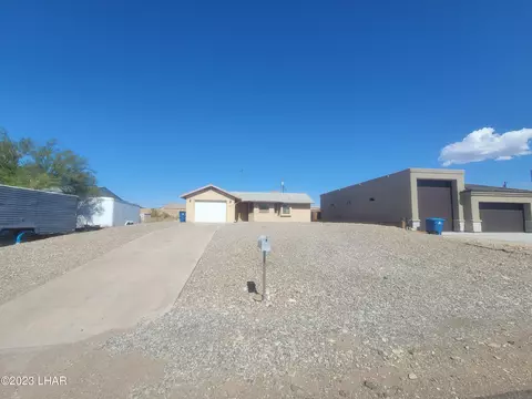 1995 Pima Dr N, Lake Havasu City, AZ 86403