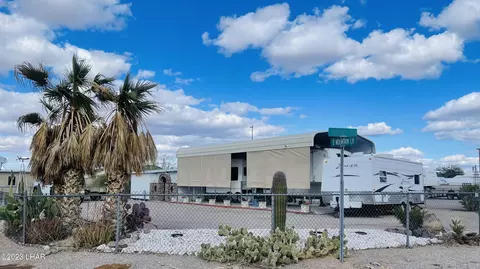 776 Desert Dr, Quartzsite, AZ 85346