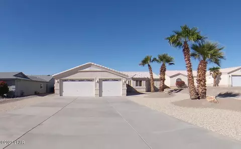 1671 Emerald Dr, Lake Havasu City, AZ 86403