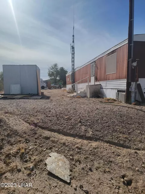 5233 El Mirage Dr, Topock, AZ 86436