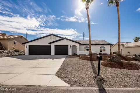 3200 Chanute Dr, Lake Havasu City, AZ 86406