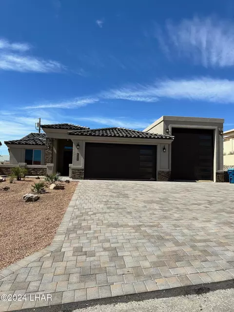 3885 Northstar Dr, Lake Havasu City, AZ 86406