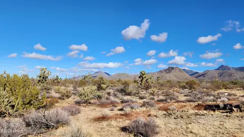 2560 E Sundown Dr, Yucca, AZ 86438 photo 9